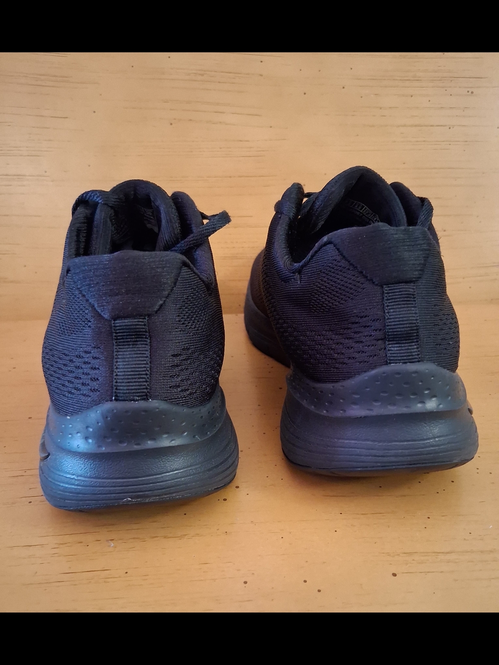 Skechers Arch Fit Black Athletic Sneakers - Picture 7 of 7